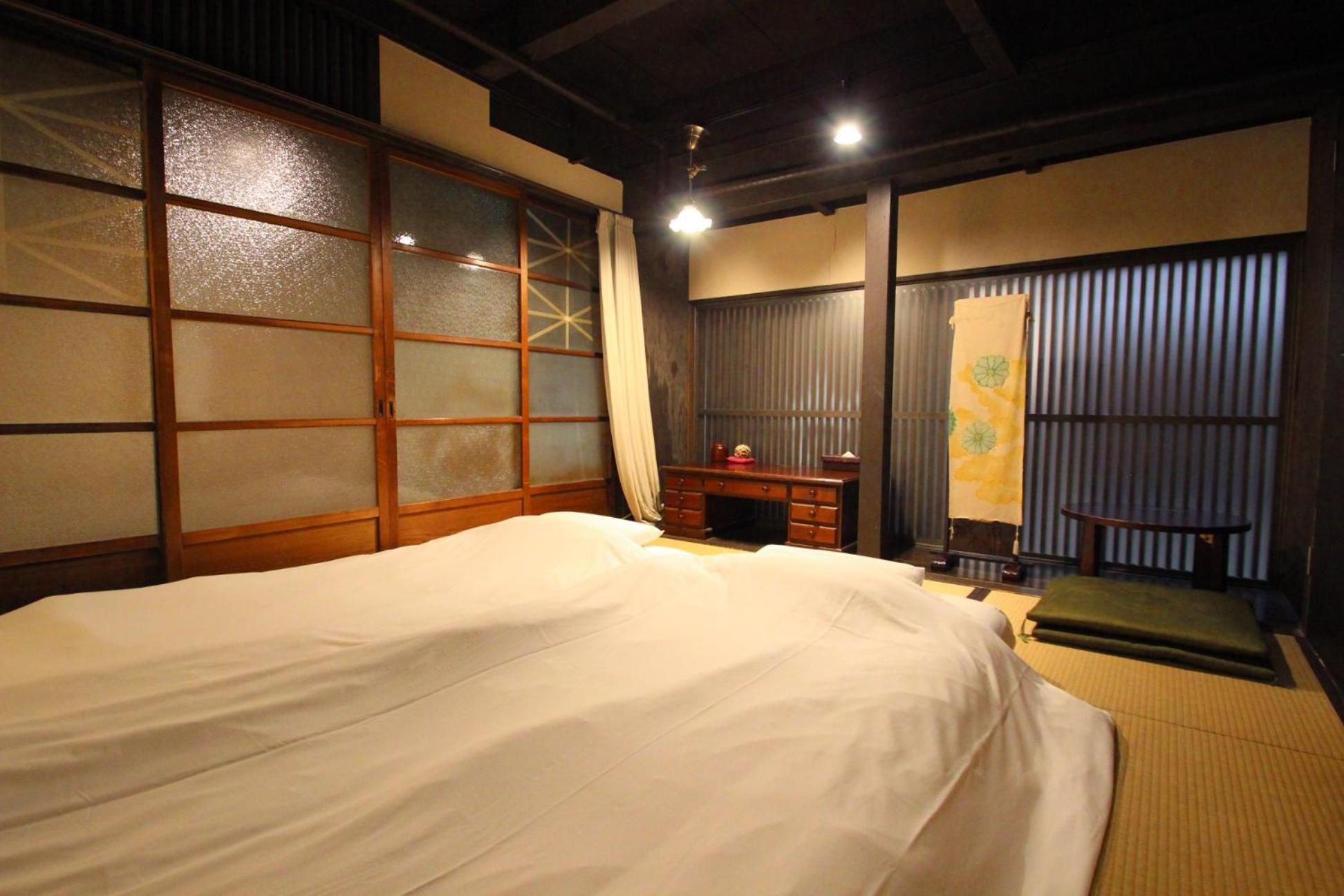 Haruya Higashiyama Quioto Quarto foto